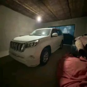 Toyota Land Cruiser Prado 2015