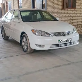 Toyota Camry 2004