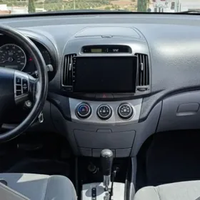 Hyundai Elantra 2010