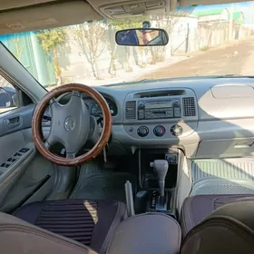 Toyota Camry 2002
