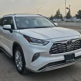 Toyota Highlander 2024