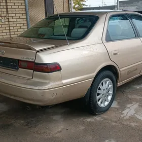 Toyota Camry 1999