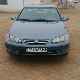 Toyota Camry 2001