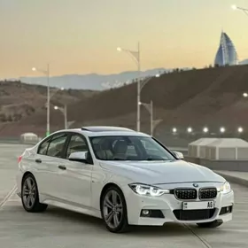 BMW F30 2013
