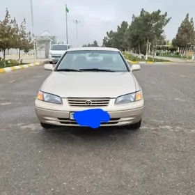 Toyota Camry 1999