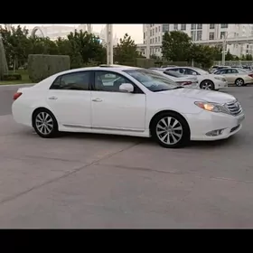 Toyota Avalon 2010