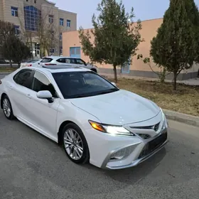 Toyota Camry 2022
