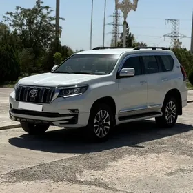 Toyota Land Cruiser Prado 2011