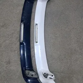 Spoller (banan) Korolla 2011