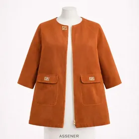 Стильный жакет из мягкого замша