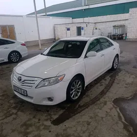 Toyota Camry 2010