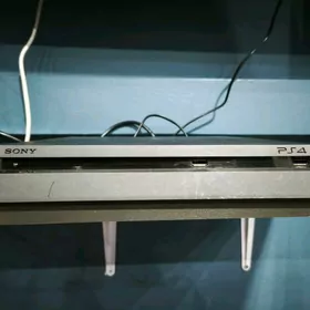 playstation 4 slim 13. versia