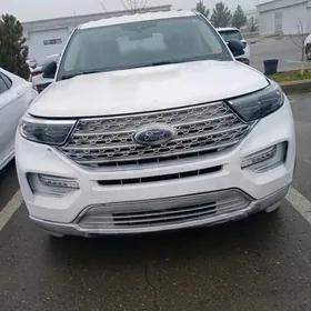 Ford Explorer 2022