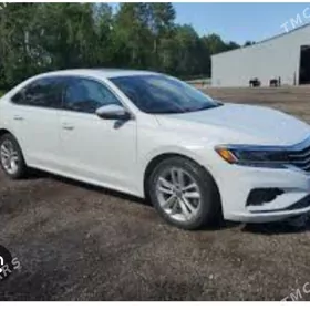 Volkswagen Passat 2021