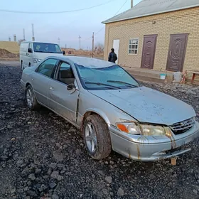 Toyota Camry 2000