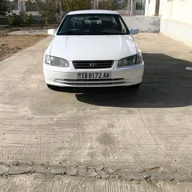 Toyota Camry 2000