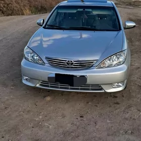 Toyota Camry 2005