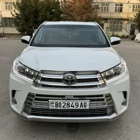 Toyota Highlander 2019