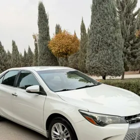 Toyota Camry 2016