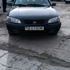 Toyota Camry 1998