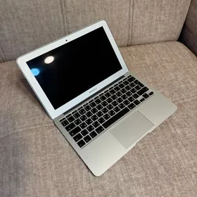 McBook Air i5