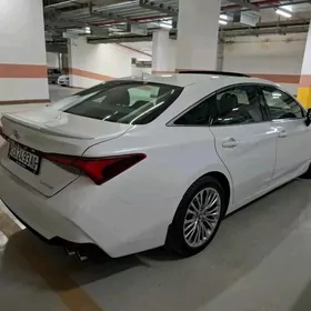 Toyota Avalon 2019