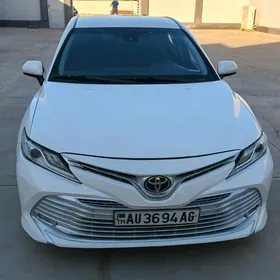 Toyota Camry 2017