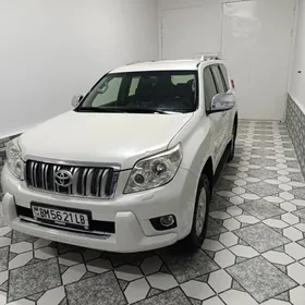 Toyota Land Cruiser Prado 2013