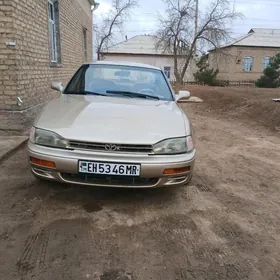 Toyota Camry 1993