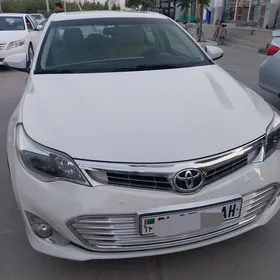 Toyota Avalon 2013