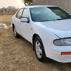 Nissan Bluebird 1996