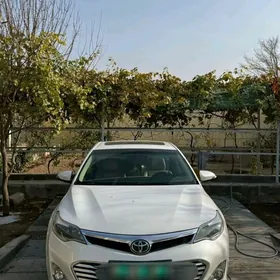 Toyota Avalon 2013