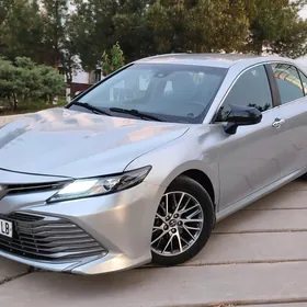Toyota Camry 2018