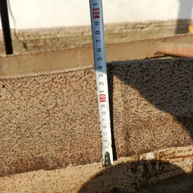 Uzeni plasduska demir