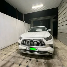 Toyota Highlander 2020