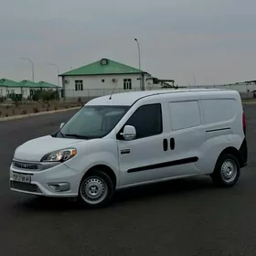 Toyota Hiace 2020