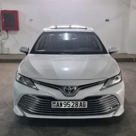 Toyota Camry 2020