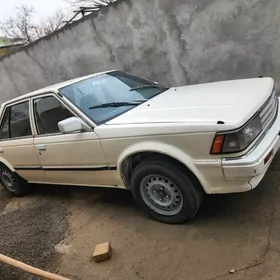 Nissan Bluebird 1988