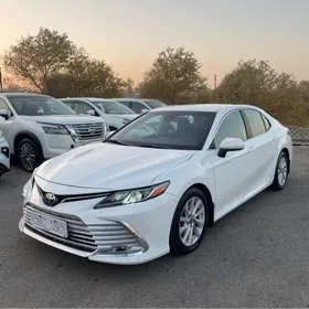 Toyota Camry 2023