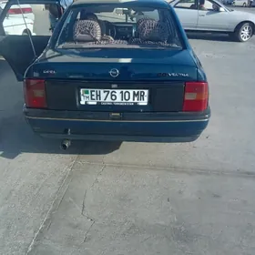 Opel Vectra 1990