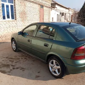 Opel Astra 2000