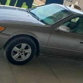 Toyota Camry 1999