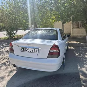Daewoo Nubira 2001