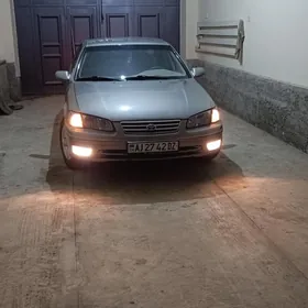 Toyota Camry 2001