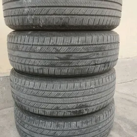 235 65 18 YOKOHAMA 23