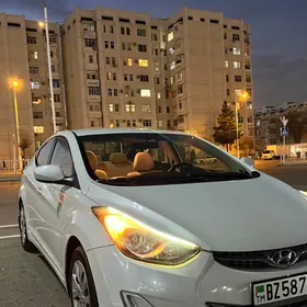 Hyundai Elantra 2011