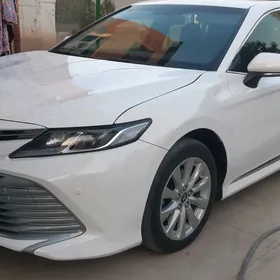 Toyota Camry 2020