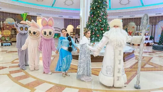 Во Дворце «Maslahat köşgi» прошло новогоднее представление для детей