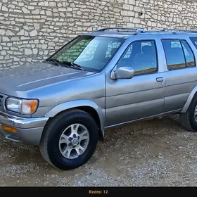 Nissan Pathfinder 1997