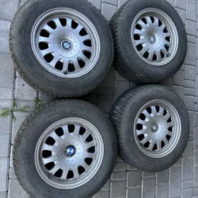 R15 diska pakrishka paket 2025